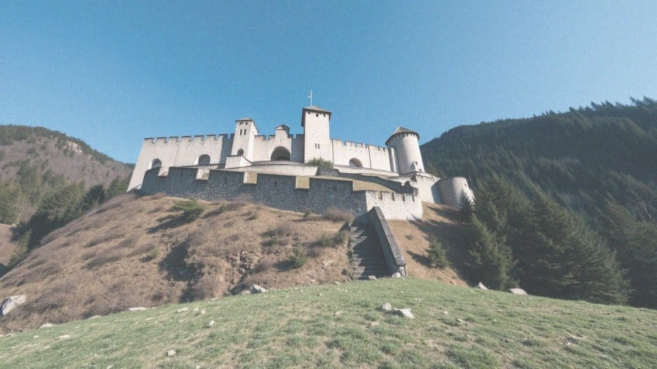 Dlaczego Twierdza Srebrna Góra jest popularną atrakcją?